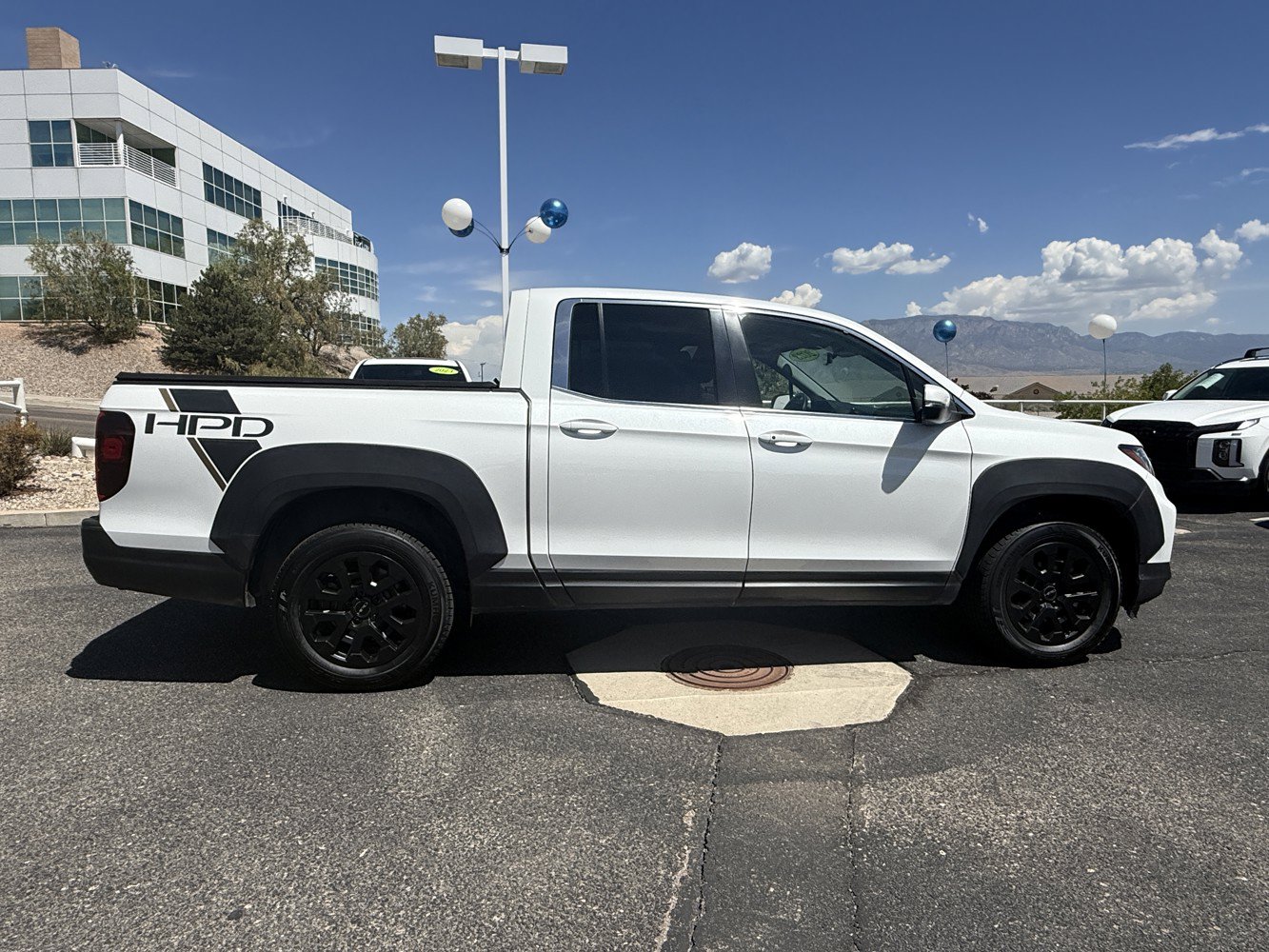 Certified 2023 Honda Ridgeline RTL image 4