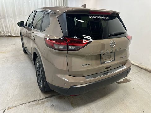 Certified 2024 Nissan Rogue SV image 2