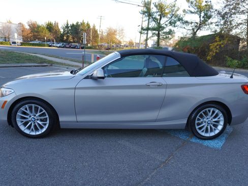Used 2016 BMW 228i Convertible image 4