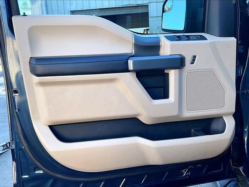 Used 2016 Ford F150 XLT w/ Equipment Group 302A Luxury image 22