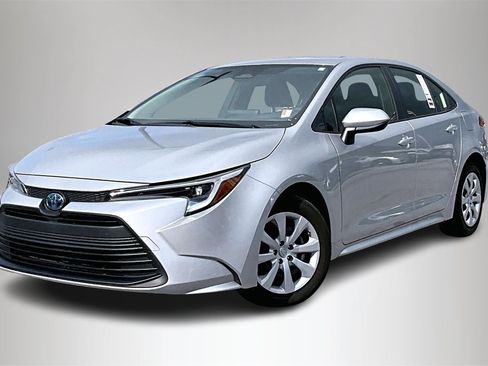 Used 2024 Toyota Corolla LE image 1