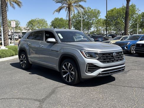 New 2026 Volkswagen Atlas Cross Sport SEL Premium R-Line AWD/4WD image 5