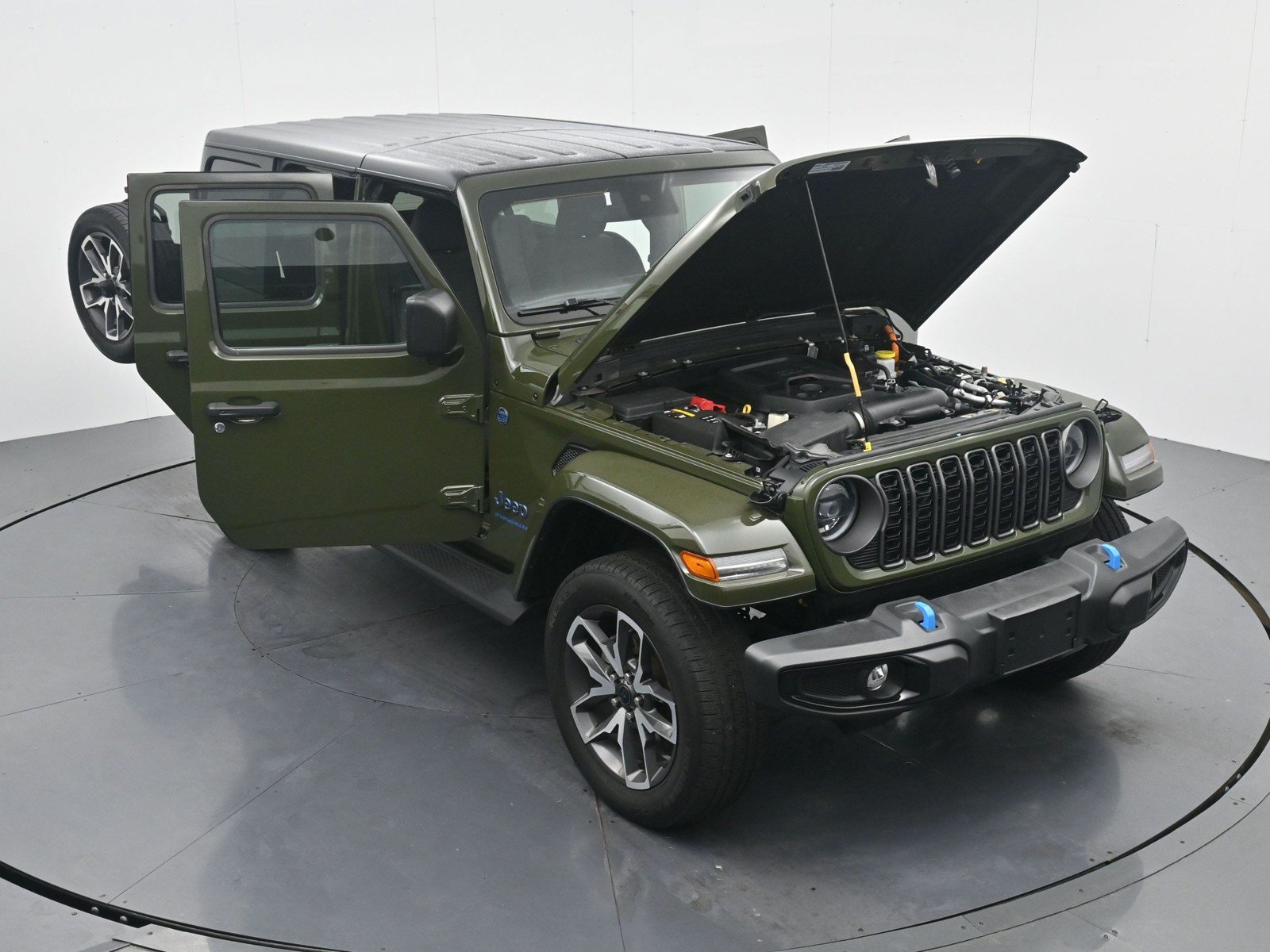 Used 2024 Jeep Wrangler Unlimited w/ Convenience Group AWD/4WD image 33