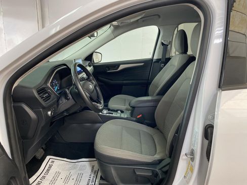 Used 2022 Ford Escape SE w/ Cold Weather Package AWD/4WD image 19