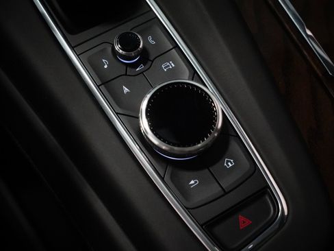 Used 2024 Cadillac Escalade Sport Platinum w/ LPO, ONYX Package image 28