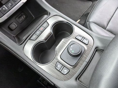 Used 2020 GMC Acadia SLT FWD image 27