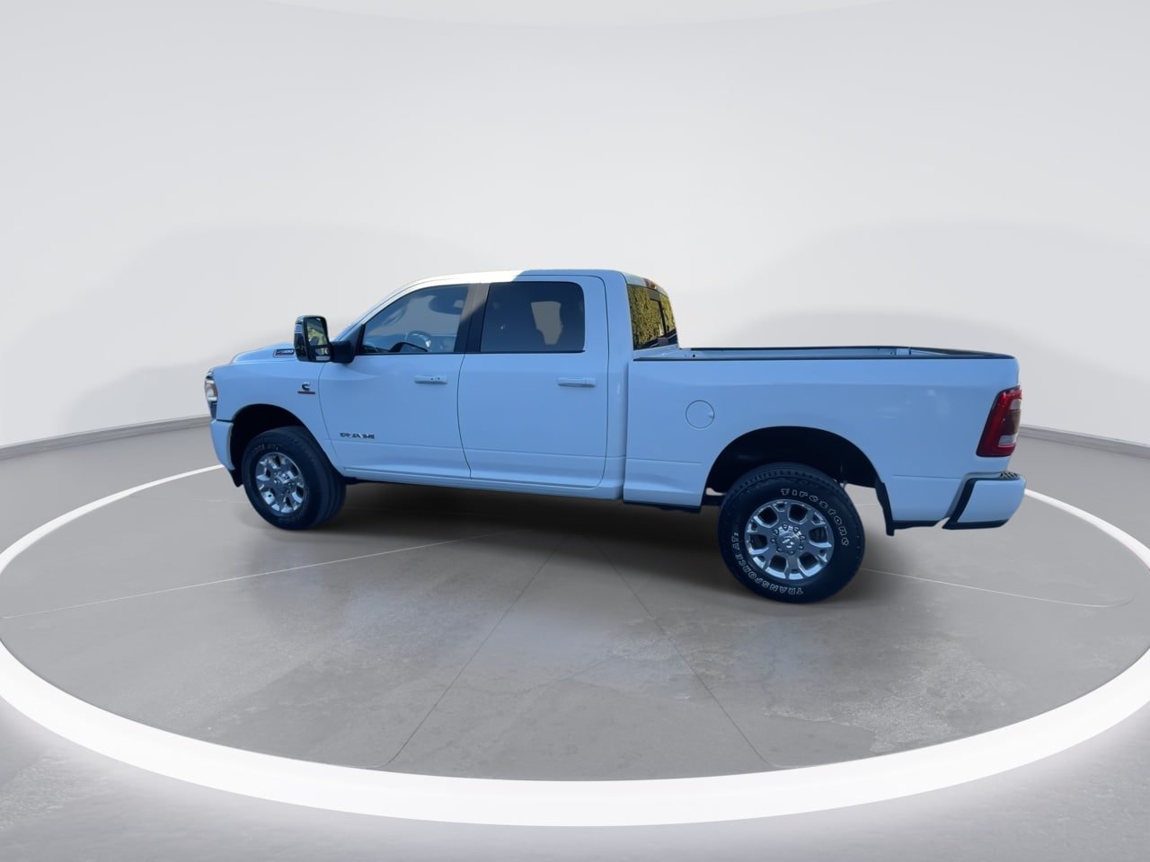 Used 2024 RAM 2500 Laramie w/ Safety Group AWD/4WD image 5