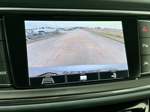 Used 2020 Buick Enclave Premium w/ LPO, Luxury Package image 17