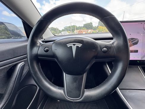 Used 2019 Tesla Model 3 Standard Range Plus RWD image 14