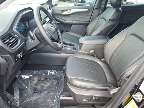 New 2025 Ford Escape SE w/ PHEV Premium Package image 14