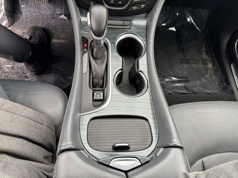 Used 2019 Buick Envision Premium image 22