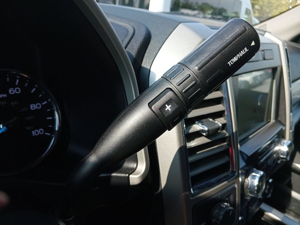 Used 2017 Ford F250 Lariat w/ Chrome Package AWD/4WD image 23