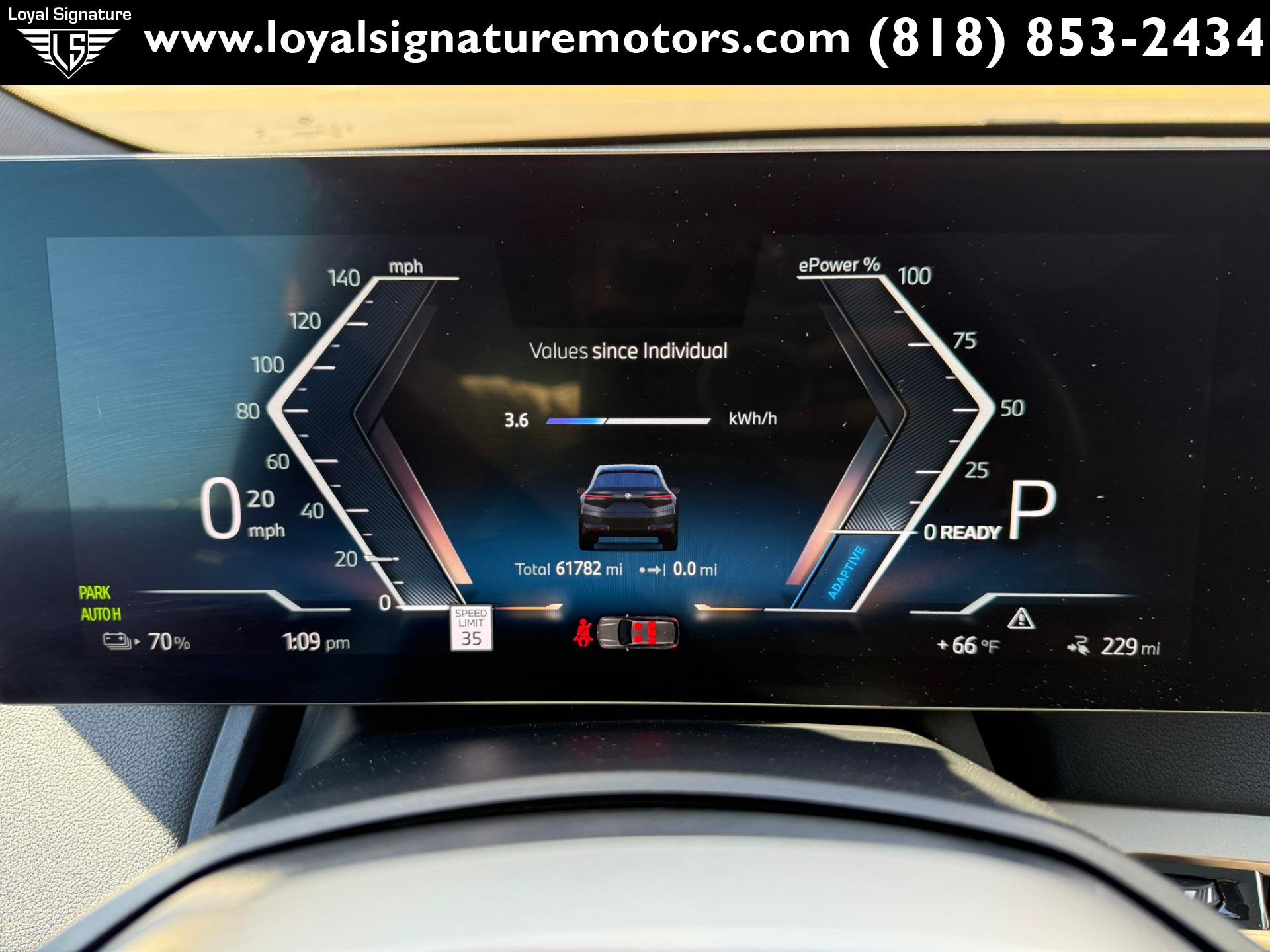 Used 2024 BMW iX xDrive50 w/ Sport Package AWD/4WD image 30