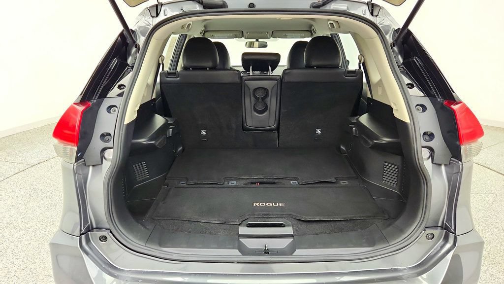 Used 2017 Nissan Rogue S FWD image 20