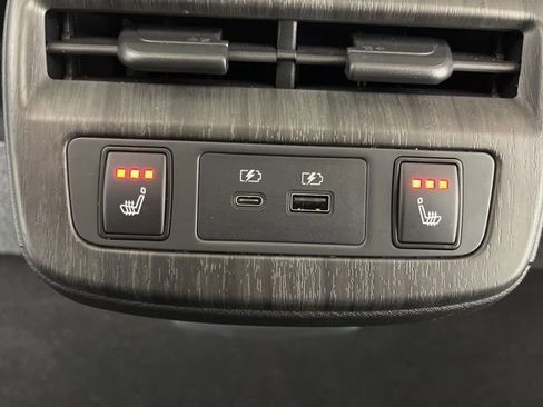 Used 2023 Nissan Ariya FWD image 48