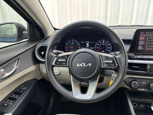 Used 2023 Kia Forte LXS image 22