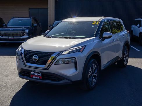 Used 2021 Nissan Rogue SV FWD image 3