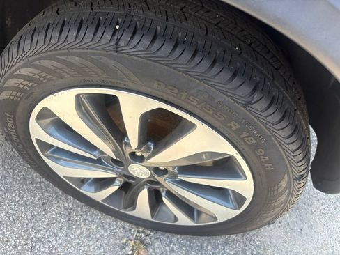 Used 2021 Buick Encore Preferred w/ Safety Package II FWD image 14