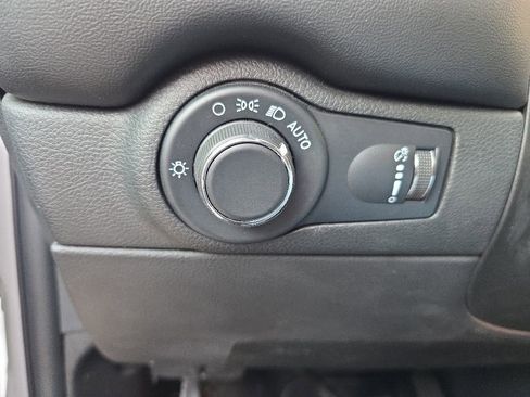 Used 2023 Dodge Durango SXT RWD image 15