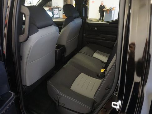 Certified 2025 Toyota Tacoma TRD Off-Road image 20