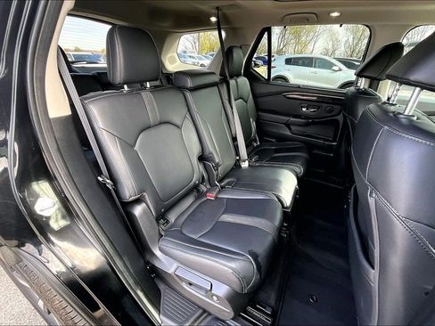 Used 2023 Honda Pilot Touring image 37