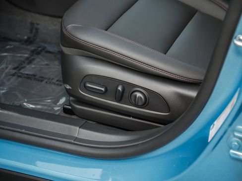 New 2026 Chevrolet Trax RS w/ Driver Confidence Package image 17