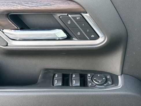 New 2026 GMC Sierra 2500 SLT w/ SLT Premium Package image 19