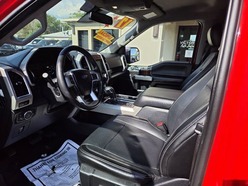 Used 2017 Ford F150 Lariat w/ Equipment Group 502A Luxury AWD/4WD image 9