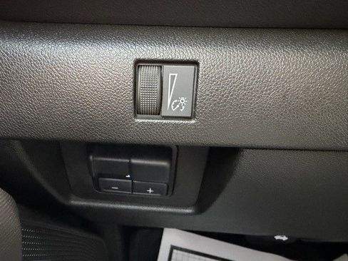 Used 2024 Chevrolet Colorado Trail Boss w/ Technology Package image 28