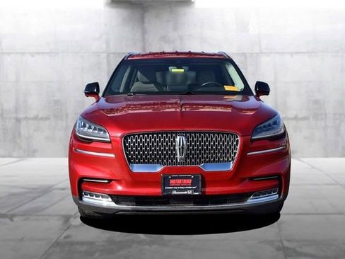 Used 2020 Lincoln Aviator Reserve w/ Elements Package Plus image 4