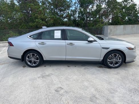 Used 2024 Honda Accord EX-L image 8