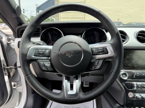 Used 2015 Ford Mustang Premium RWD image 16