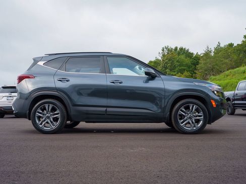 Used 2023 Kia Seltos S FWD image 8