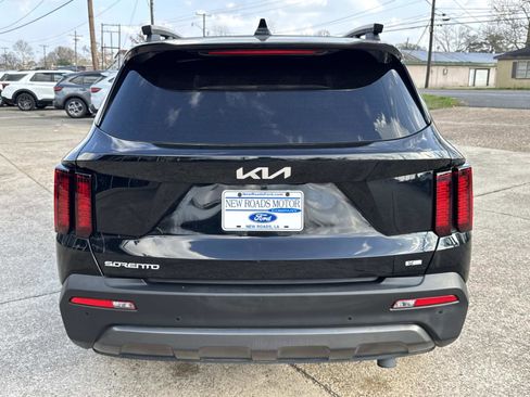 Used 2023 Kia Sorento X-Line EX image 5