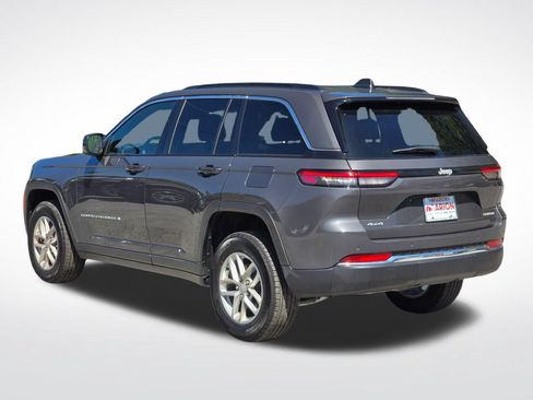 Used 2025 Jeep Grand Cherokee Laredo X AWD/4WD image 13