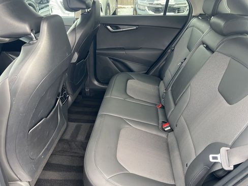 Certified 2024 Kia Niro EX image 8