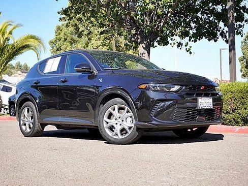 Certified 2024 Dodge Hornet R/T Plus image 2