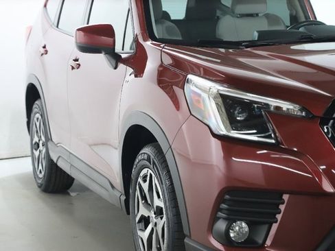 Certified 2023 Subaru Forester Premium image 8