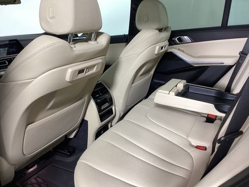 Used 2021 BMW X5 xDrive40i w/ Convenience Package image 33