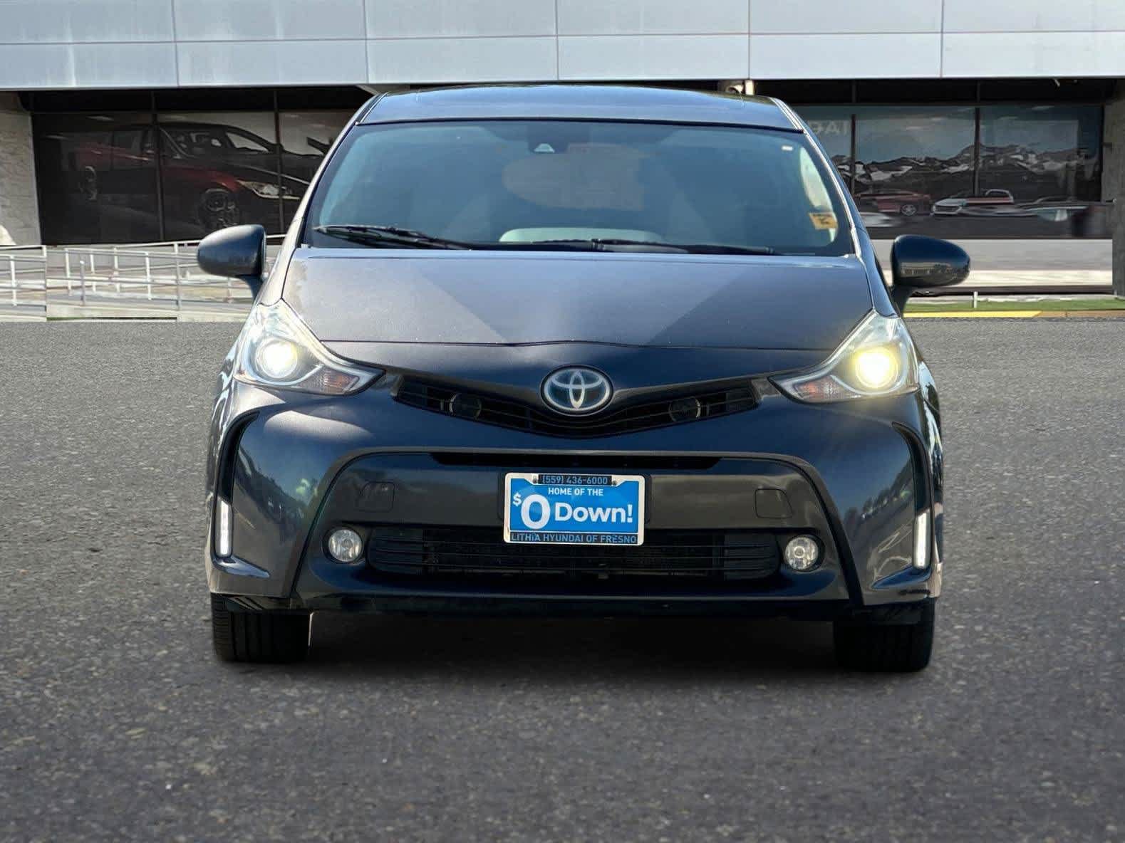Used 2017 Toyota Prius V Five w/ Advanced Technology Package FWD image 11