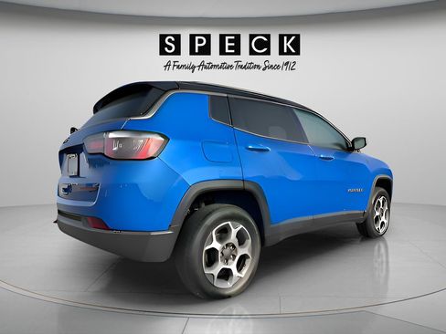 Used 2022 Jeep Compass Trailhawk w/ Trailhawk Convenience Group AWD/4WD image 4