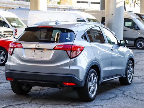 Used 2017 Honda HR-V EX-L image 4