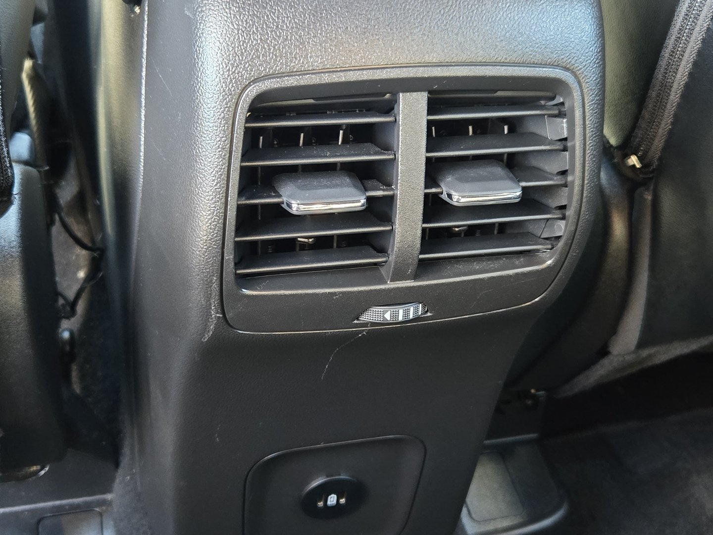 Used 2025 Ford Escape ST-Line Select AWD/4WD image 32