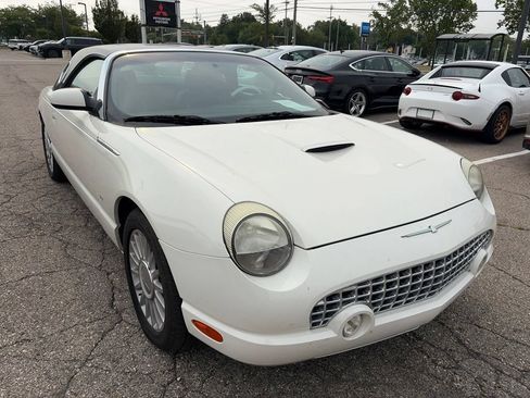 Used 2003 Ford Thunderbird RWD image 3