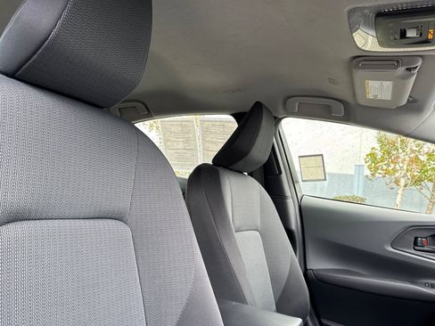 Used 2024 Toyota Prius LE image 19