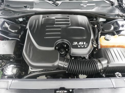 Used 2019 Dodge Challenger SXT RWD image 26