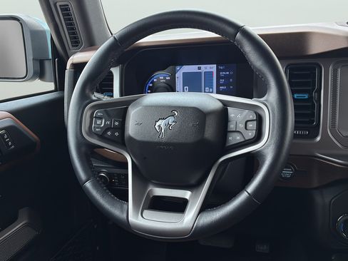 Used 2022 Ford Bronco Outer Banks AWD/4WD image 19
