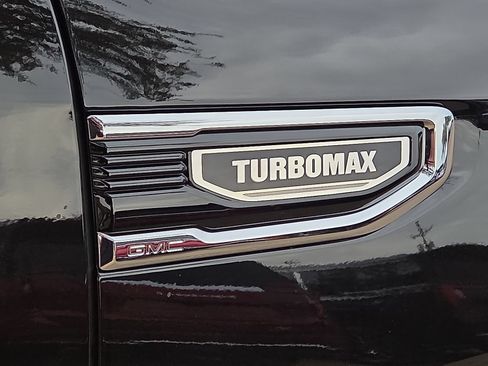 New 2026 GMC Sierra 1500 SLE w/ Preferred Package AWD/4WD image 6