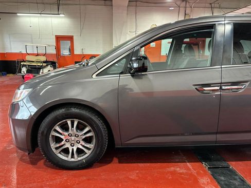 Used 2013 Honda Odyssey EX image 11