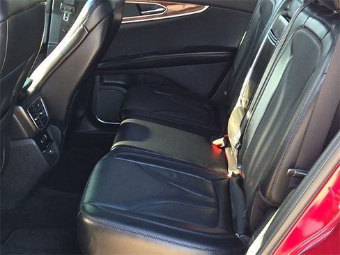 Used 2019 Lincoln Nautilus Reserve image 15